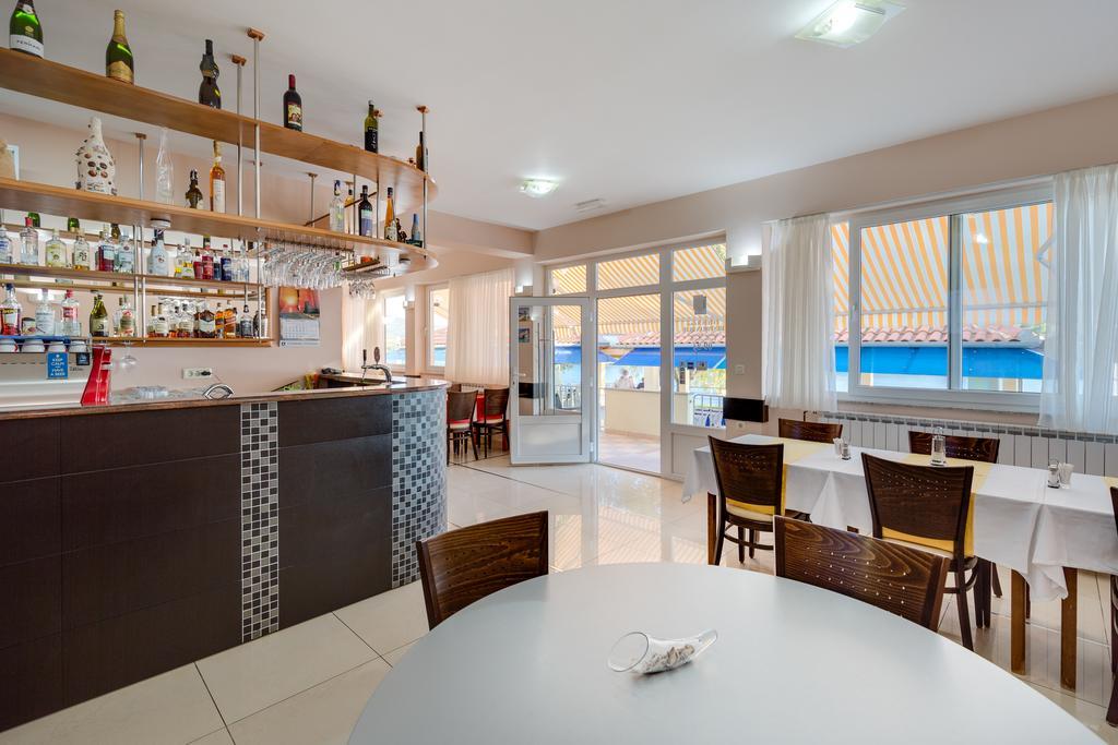 Apartments Duje Ribnica Obrovac Extérieur photo